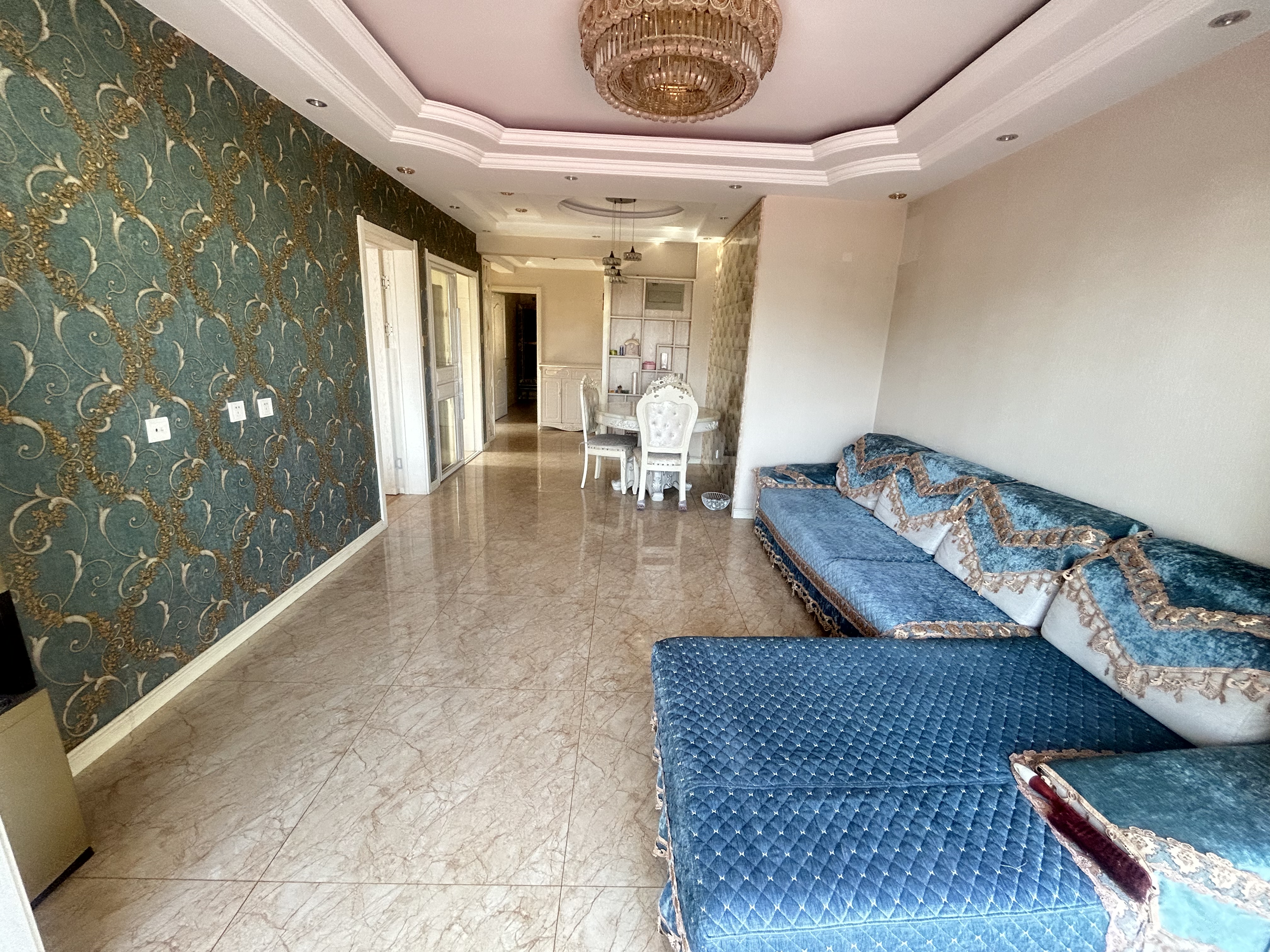 3室2厅1卫锦绣天地