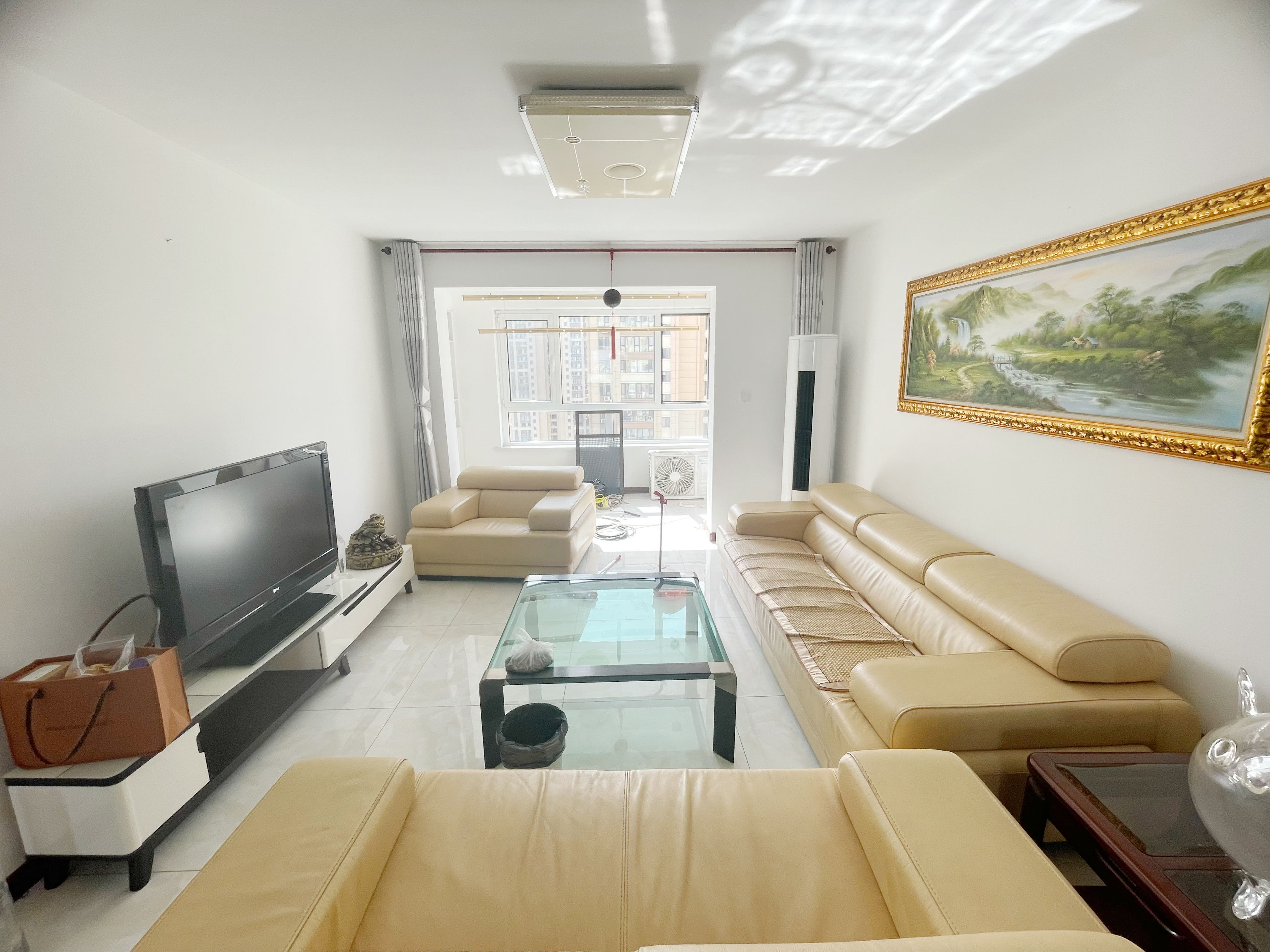 4室2厅2卫勒泰城