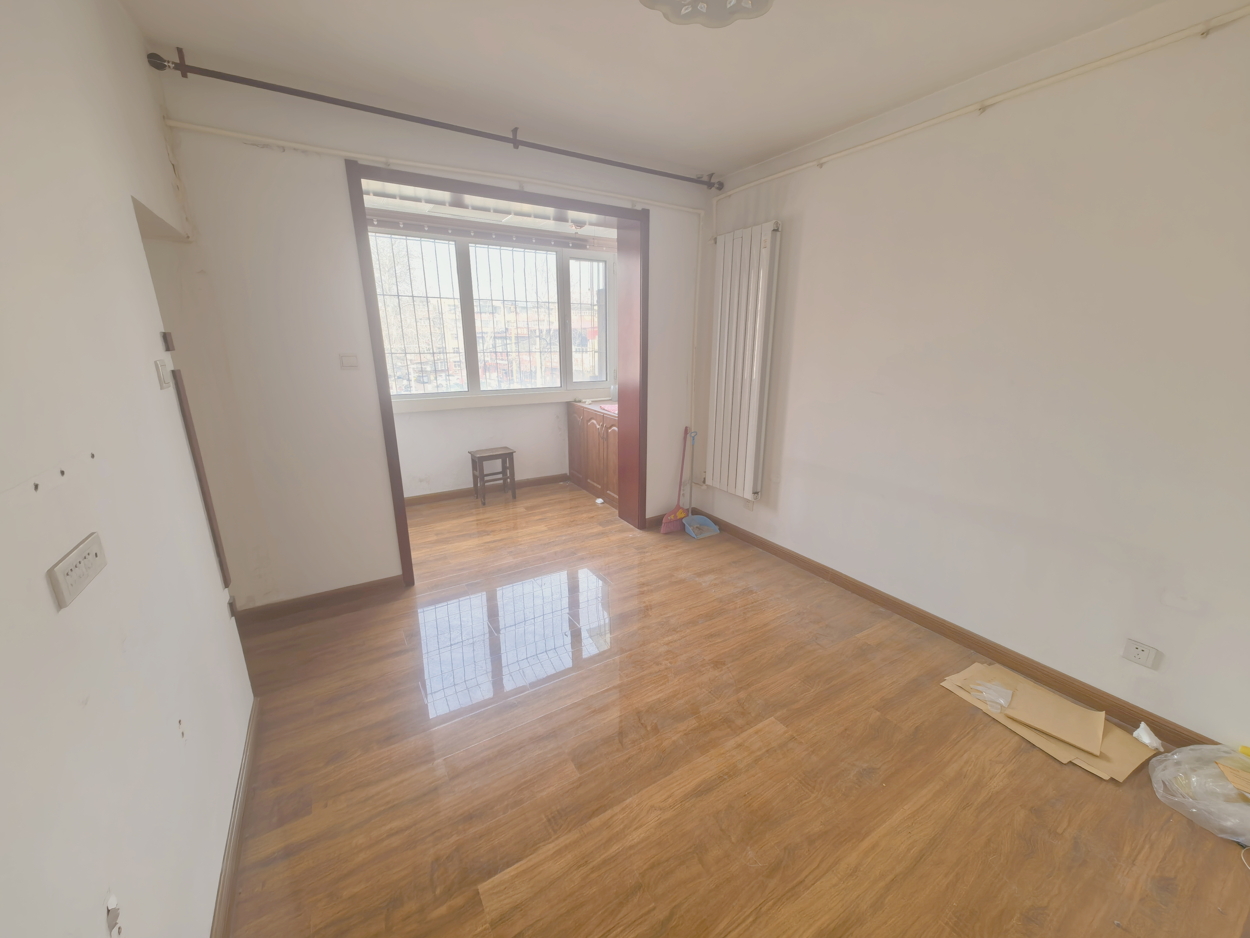 2室1厅1卫河茵里