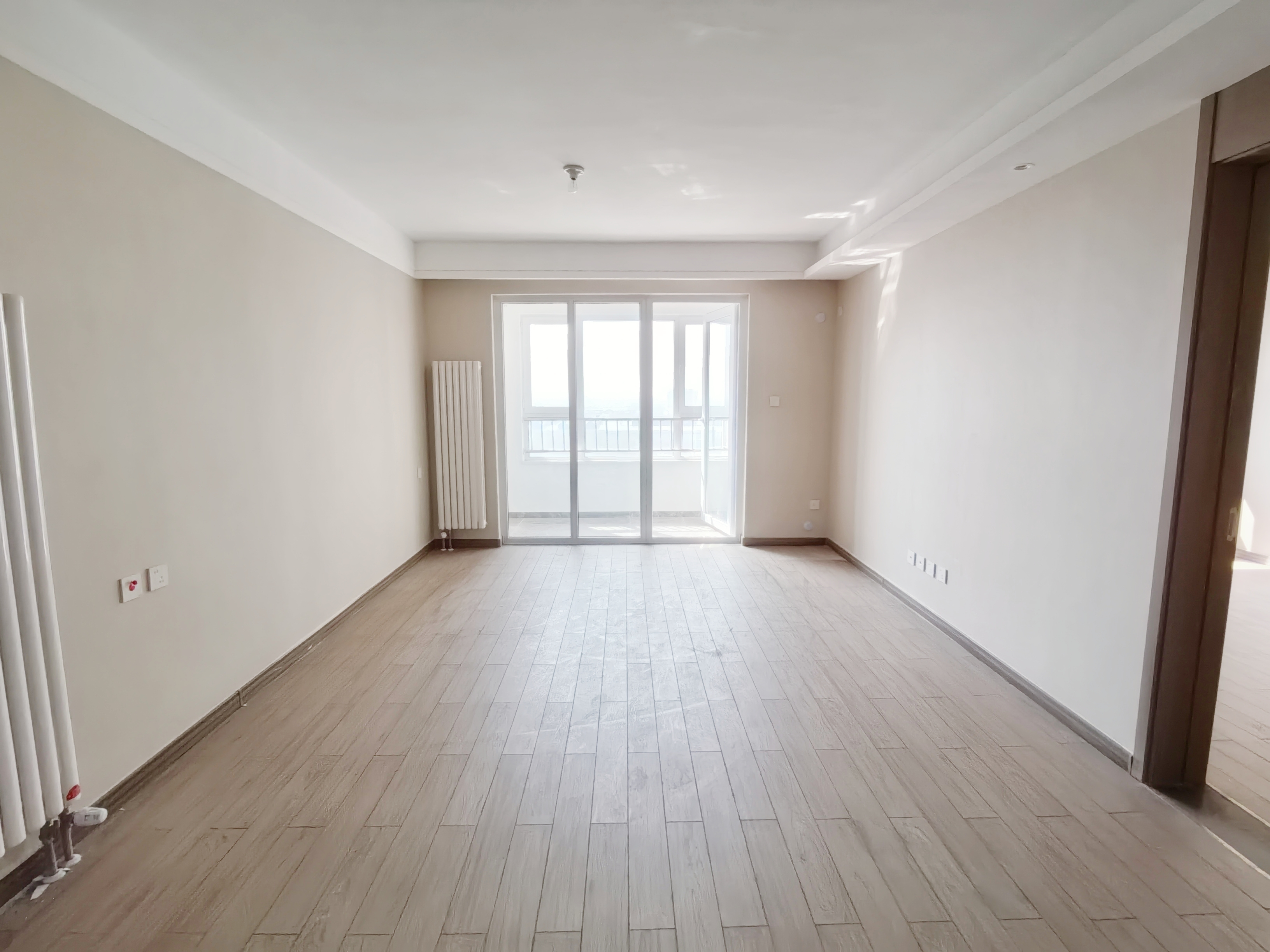 3室2厅2卫中建府