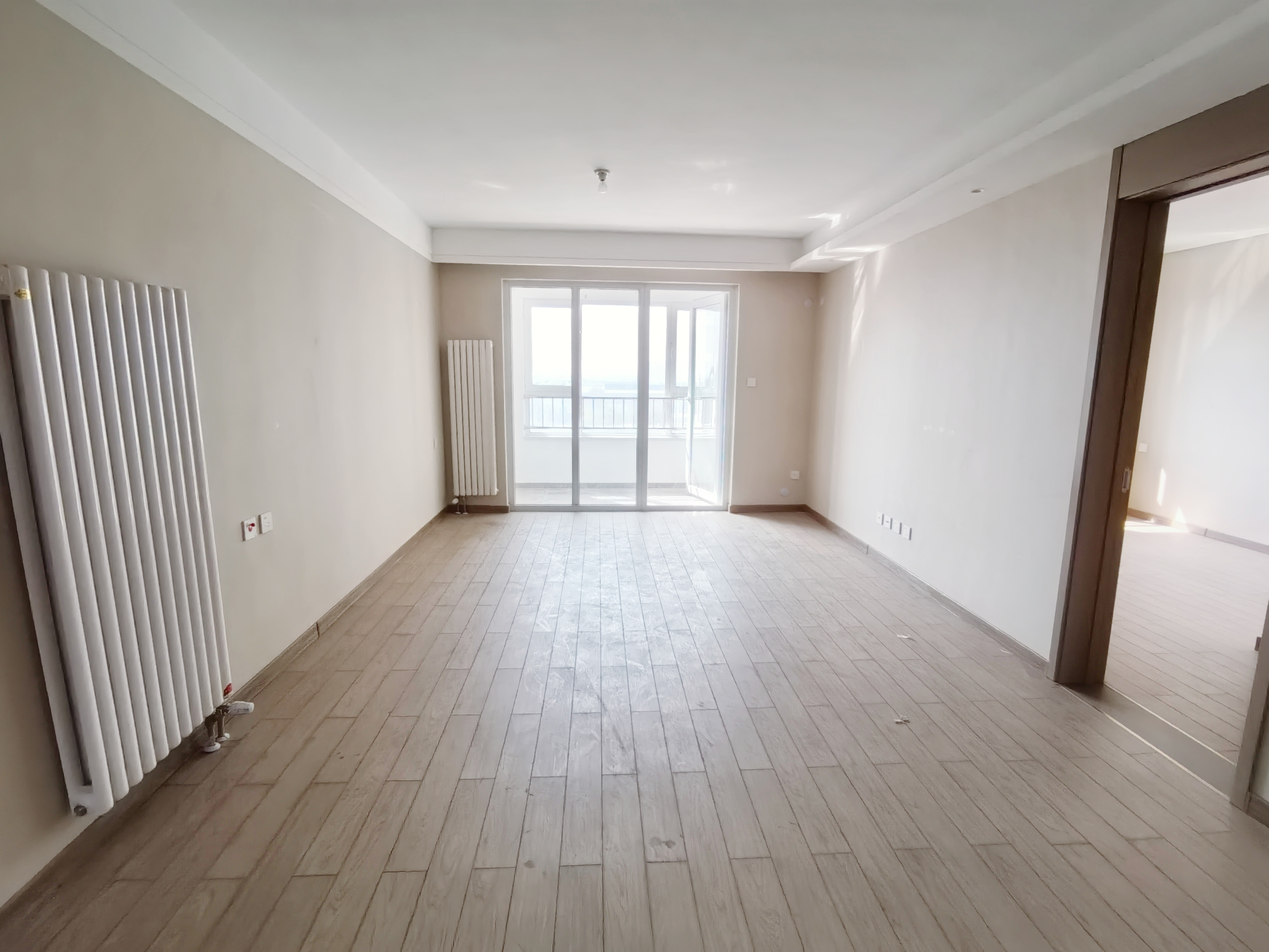 3室2厅2卫中建府