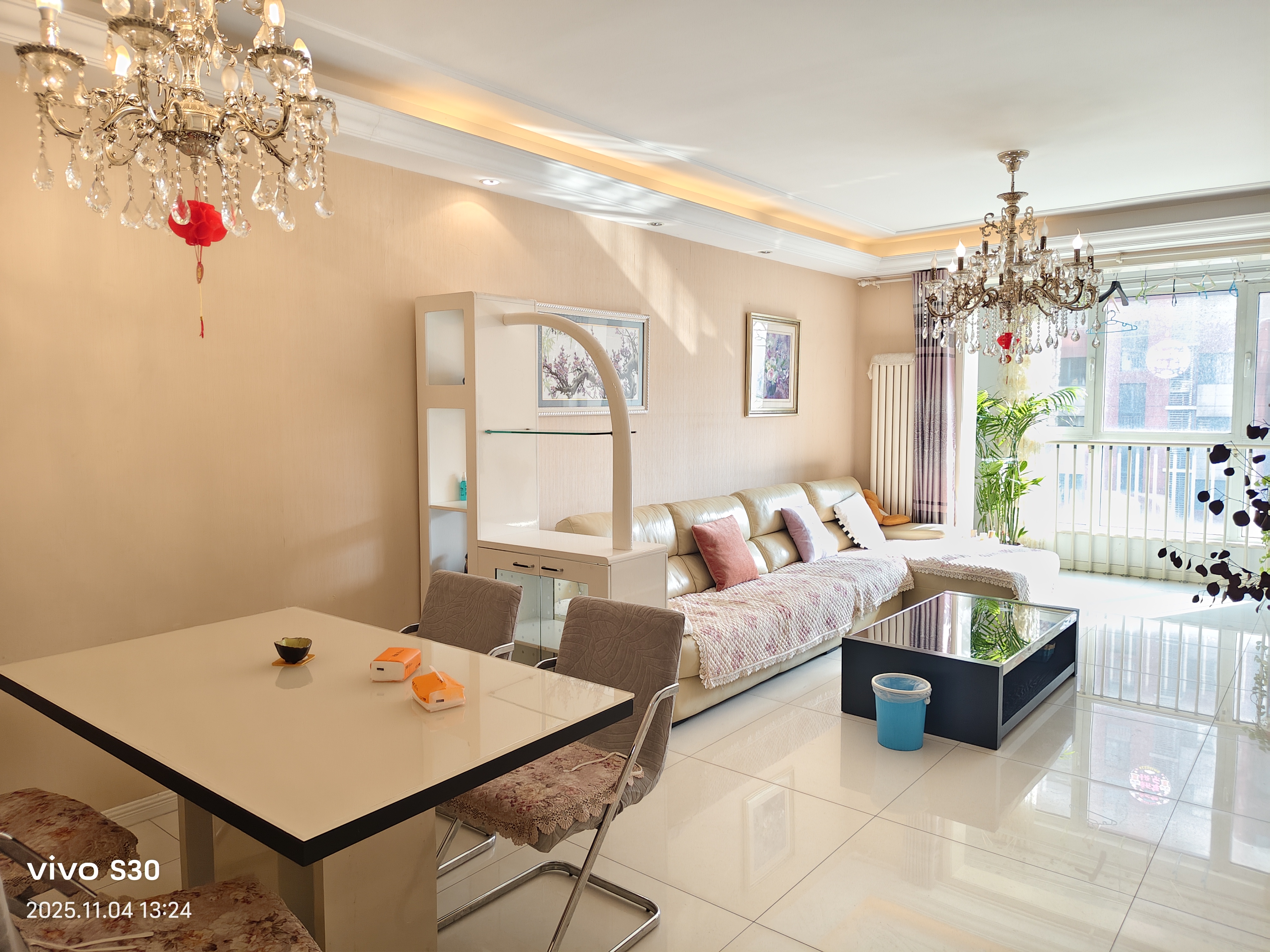 3室2厅1卫新天地美域19区