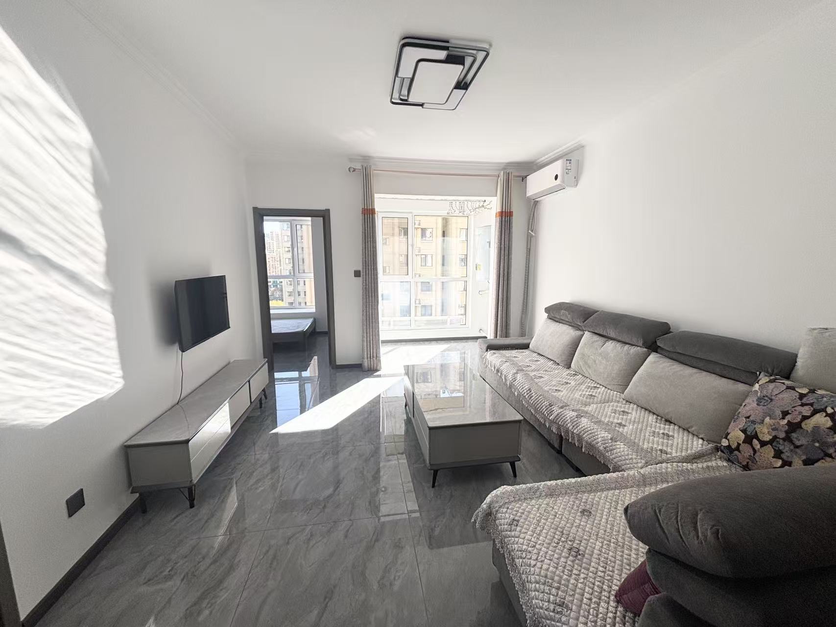 3室2厅1卫恒泰悦季