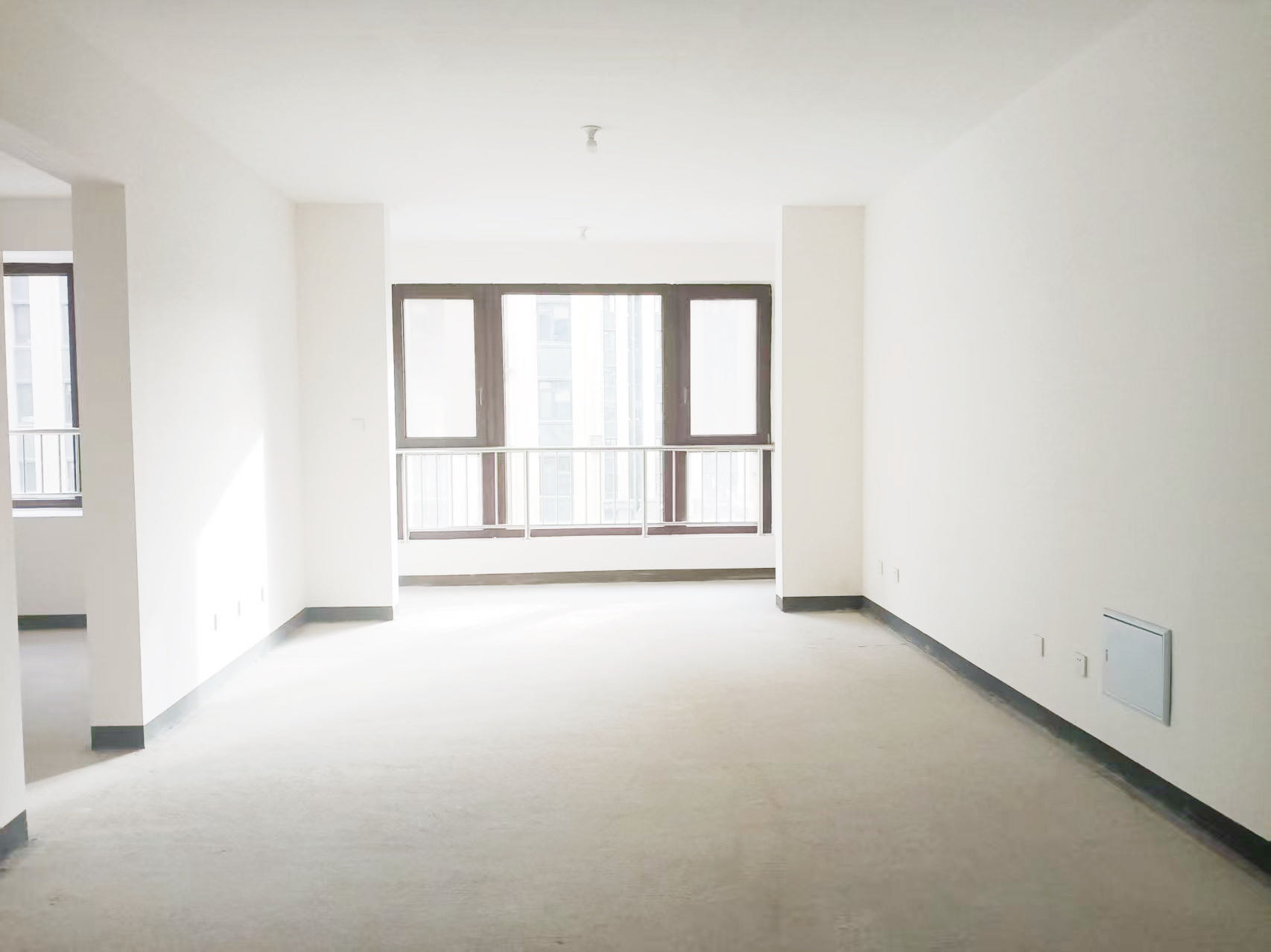 3室2厅2卫国茂府