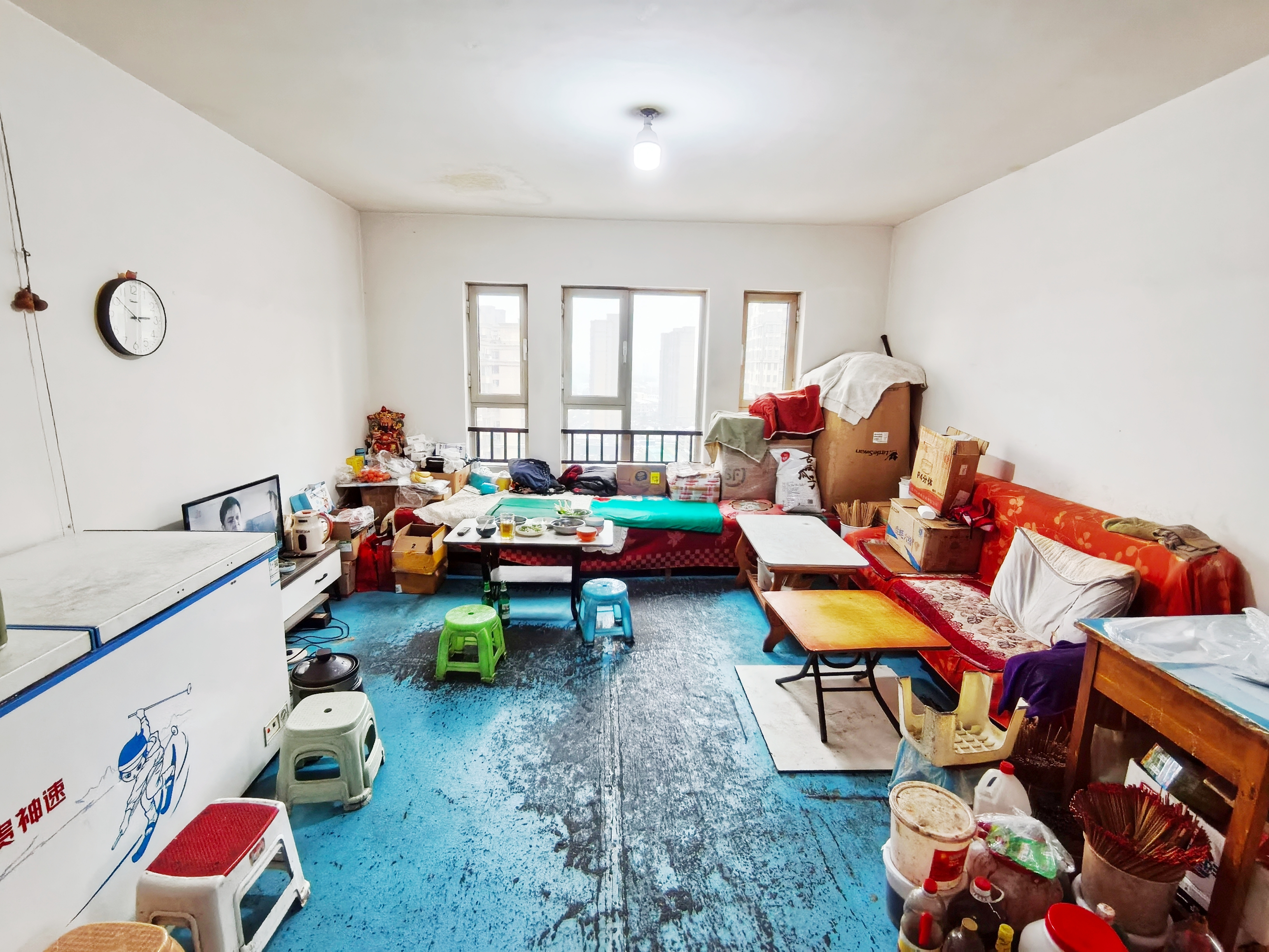 3室2厅2卫荣盛湖畔郦舍荷风苑