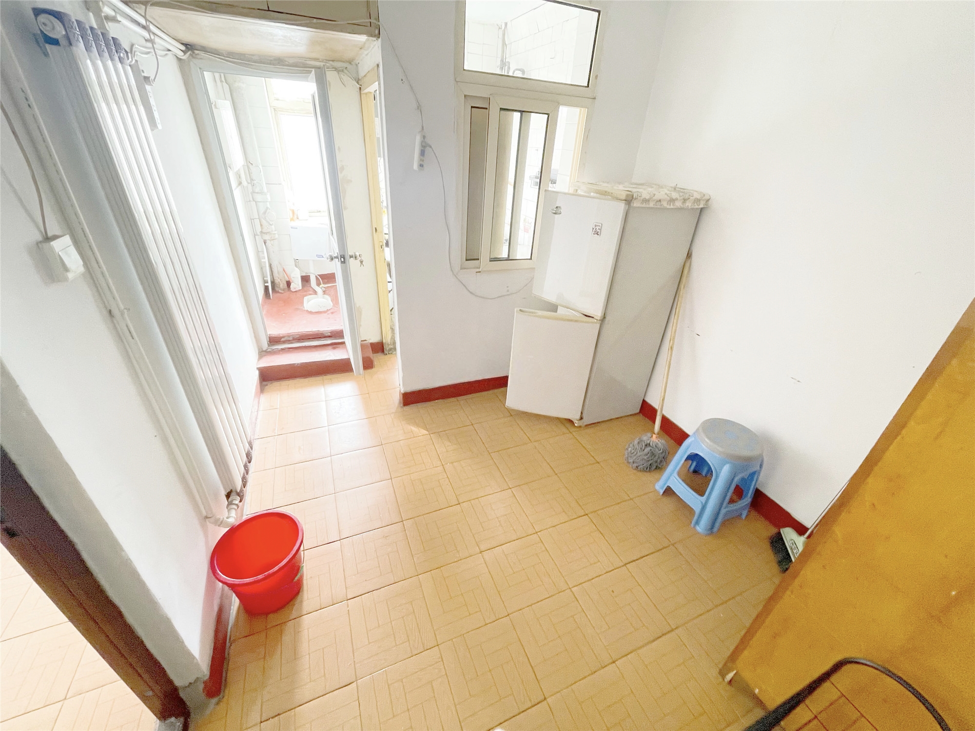 1室1厅1卫机场路南楼